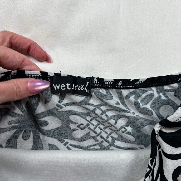 Y2K Wet Seal Tube Top - Picture 4 of 6